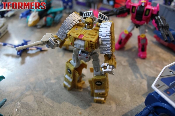 SDCC2016   More Images From Hasbro Breakfast Spotlighting Platinum Edition Liokaiser  (19 of 48)